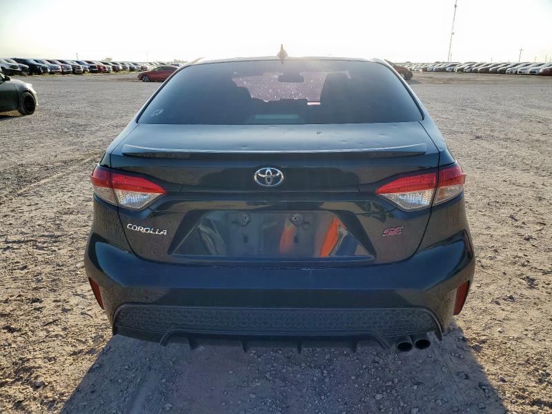 JTDS4MCE2NJ081869 - 2022 TOYOTA COROLLA SE 黑色 照片 6