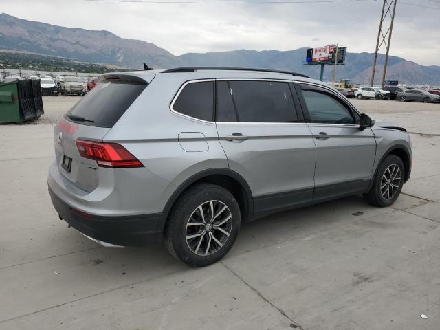 3VV2B7AX4KM108338 - 2019 VOLKSWAGEN TIGUAN SE 银色 照片 3