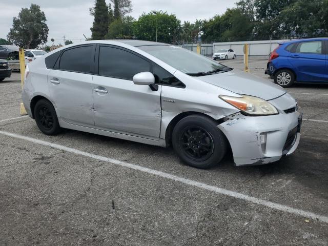JTDKN3DU8F1969489 - 2015 TOYOTA PRIUS 银色 照片 4