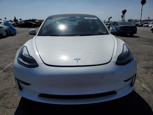 5YJ3E1EA7PF576086 - 2023 TESLA MODEL 3 Weiß Foto 5