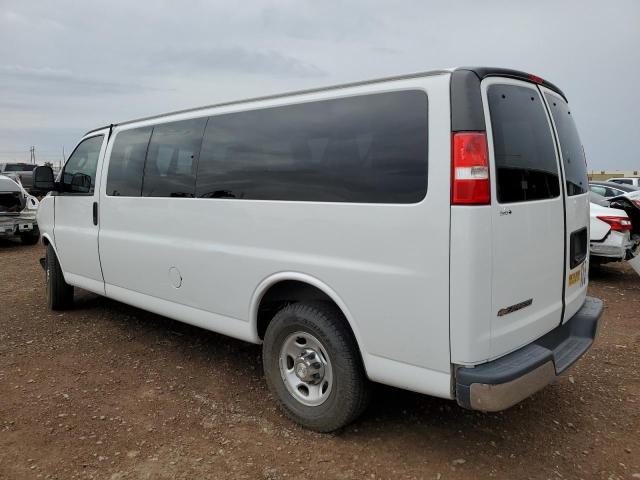 1GAZGPFG8J1316685 - 2018 CHEVROLET EXPRESS G3 LT WHITE photo 2