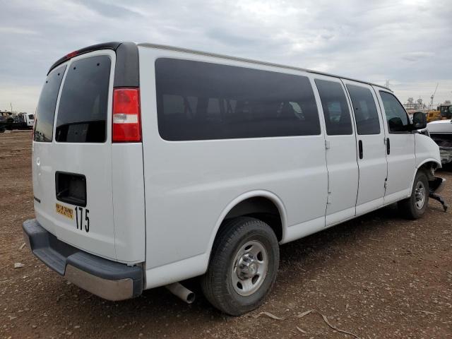 1GAZGPFG8J1316685 - 2018 CHEVROLET EXPRESS G3 LT WHITE photo 3