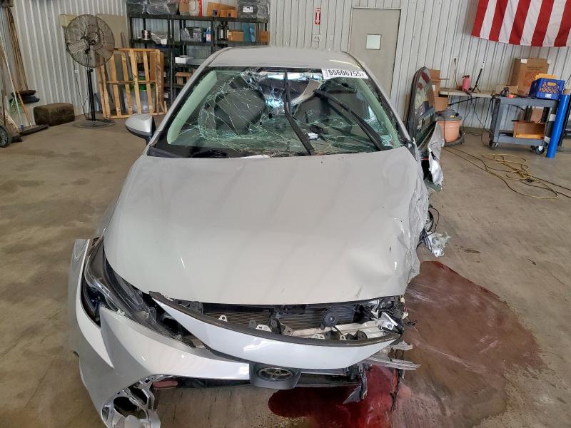 5YFB4MDE8PP069626 - 2023 TOYOTA COROLLA LE Gümüş foto 5