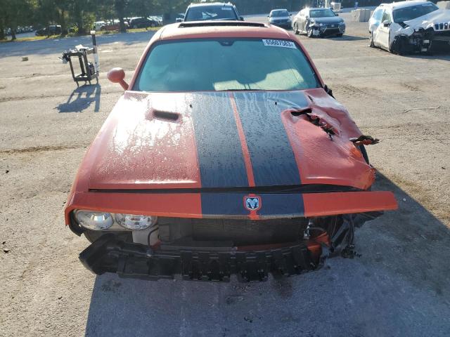 2B3LJ74W19H549038 - 2009 DODGE CHALLENGER SRT-8 ORANGE photo 5