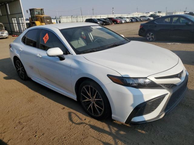 4T1G11AK5PU745388 - 2023 TOYOTA CAMRY SE NIGHT SHADE WHITE photo 4