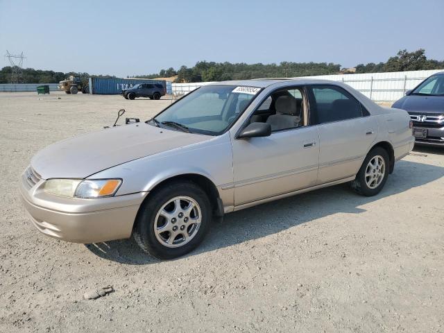 1999 TOYOTA CAMRY LE, 