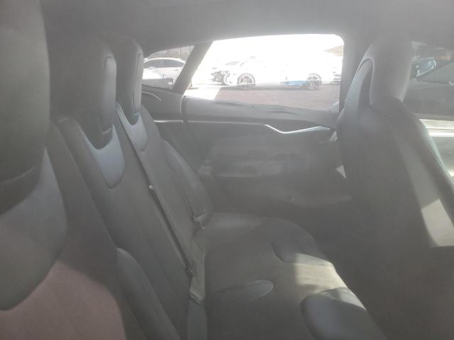 5YJSA1E25GF176897 - 2016 TESLA MODEL S WHITE photo 10