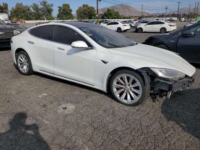 5YJSA1E25GF176897 - 2016 TESLA MODEL S WHITE photo 4