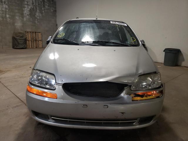 KL1TD62695B440968 - 2005 CHEVROLET AVEO BASE SILVER photo 5