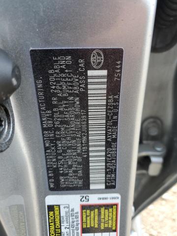 4T1B11HK2JU663917 - 2018 TOYOTA CAMRY L SILVER photo 12