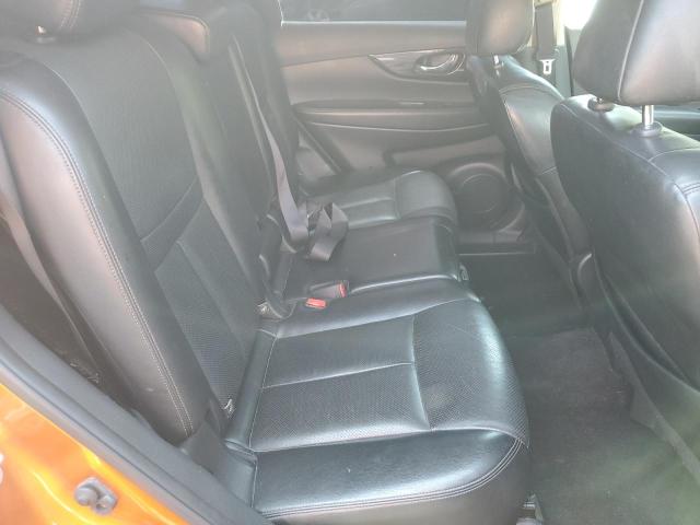 JN8AT2MT3JW457576 - 2018 NISSAN ROGUE S Orange photo 11