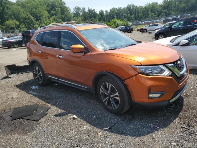 JN8AT2MT3JW457576 - 2018 NISSAN ROGUE S Orange photo 4