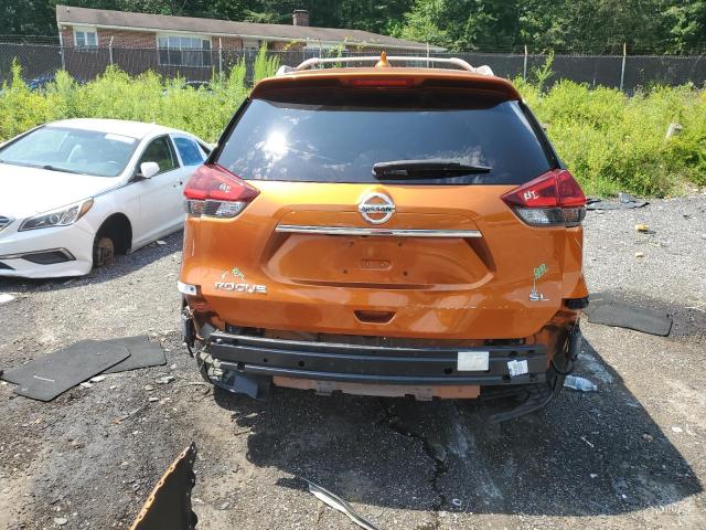 JN8AT2MT3JW457576 - 2018 NISSAN ROGUE S Orange photo 6