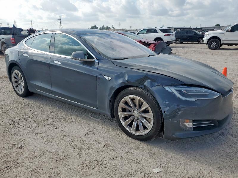 5YJSA1E12GF158266 - 2016 TESLA MODEL S Մոխրագույն լուսանկար 4