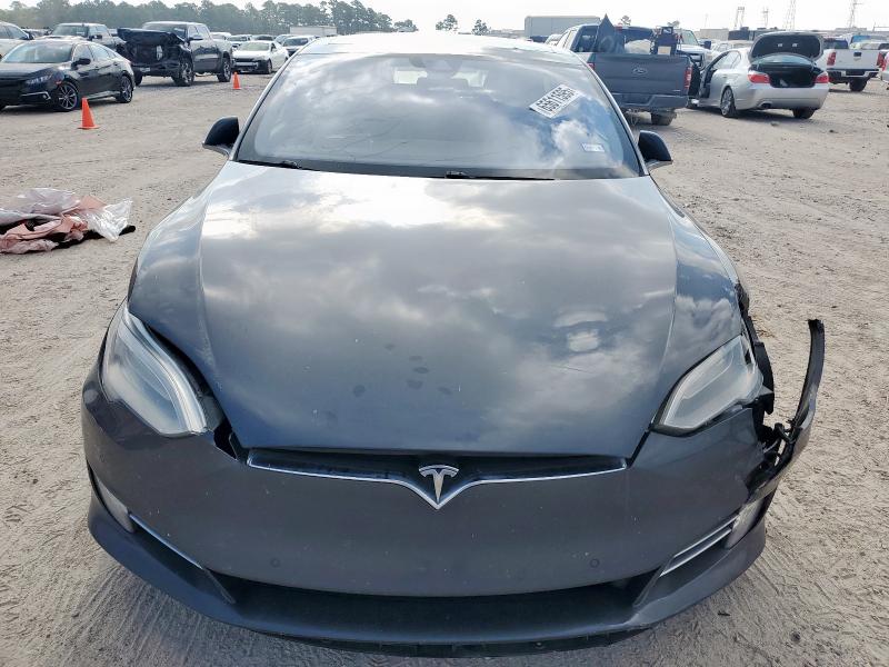 5YJSA1E12GF158266 - 2016 TESLA MODEL S Մոխրագույն լուսանկար 5