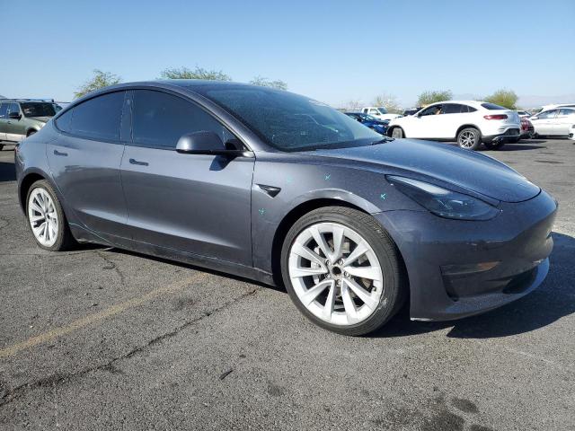 5YJ3E1EAXPF455780 - 2023 TESLA MODEL 3 Grau Foto 4