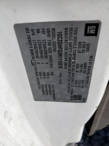 1GCZGHFG8H1119216 - 2017 CHEVROLET EXPRESS G3 WHITE photo 10