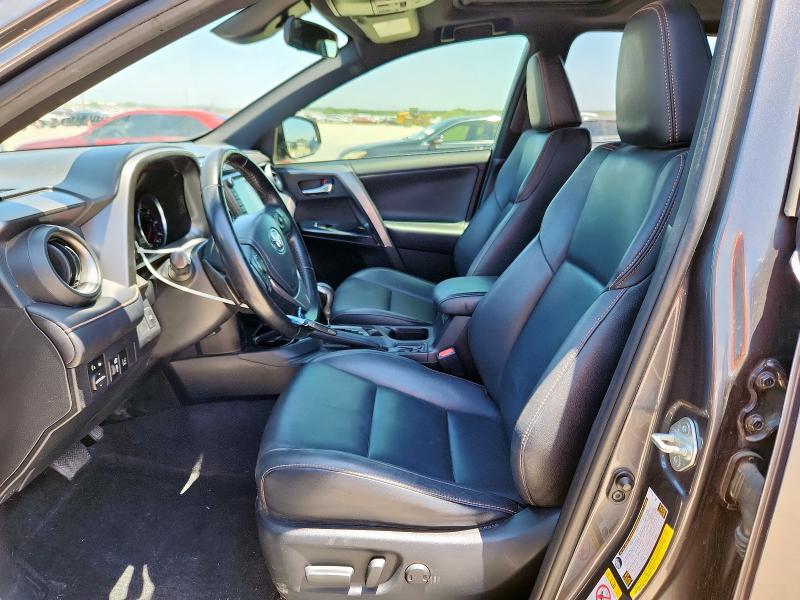 JTMNFREV1HJ714626 - 2017 TOYOTA RAV4 SE ნაცრისფერი ფოტო 7