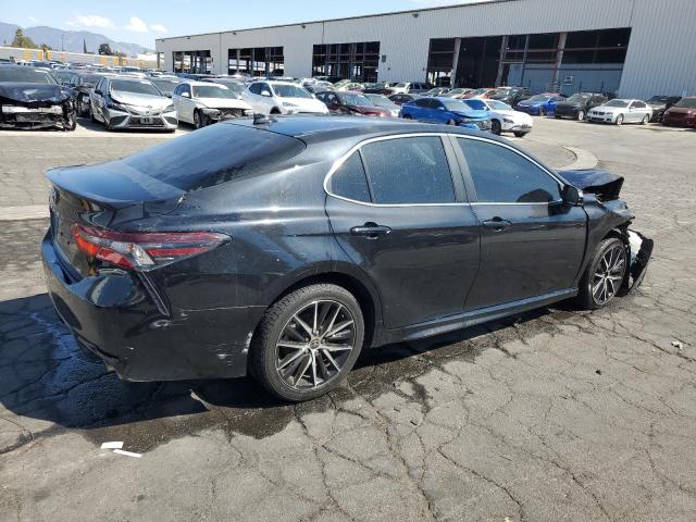 4T1G11AK6MU482713 - 2021 TOYOTA CAMRY SE BLACK photo 3