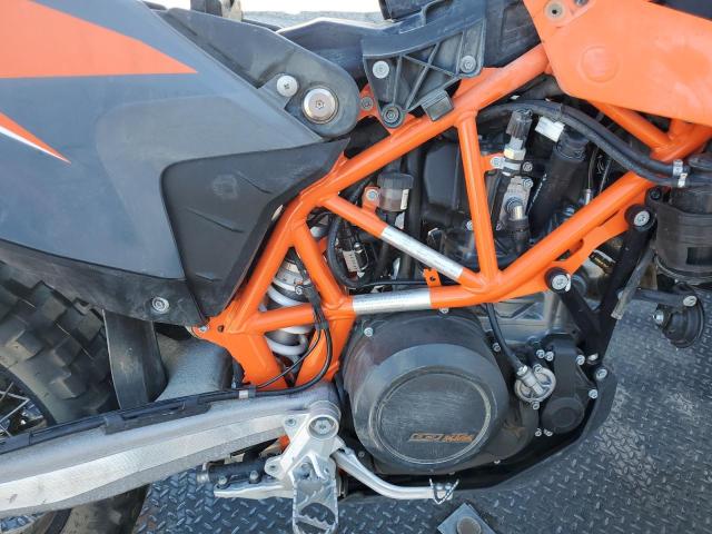 VBKLEV409MM709609 - 2021 KTM 690 ENDURO R ORANGE photo 5