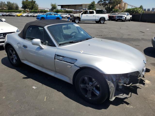 4USCH9344YLG03324 - 2000 BMW Z3 2.3 SILVER photo 4