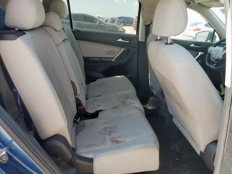 3VV1B7AX2JM058100 - 2018 VOLKSWAGEN TIGUAN S 蓝色 照片 11