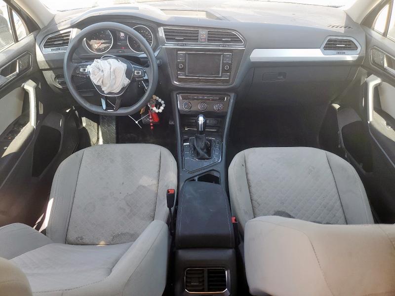 3VV1B7AX2JM058100 - 2018 VOLKSWAGEN TIGUAN S 蓝色 照片 8