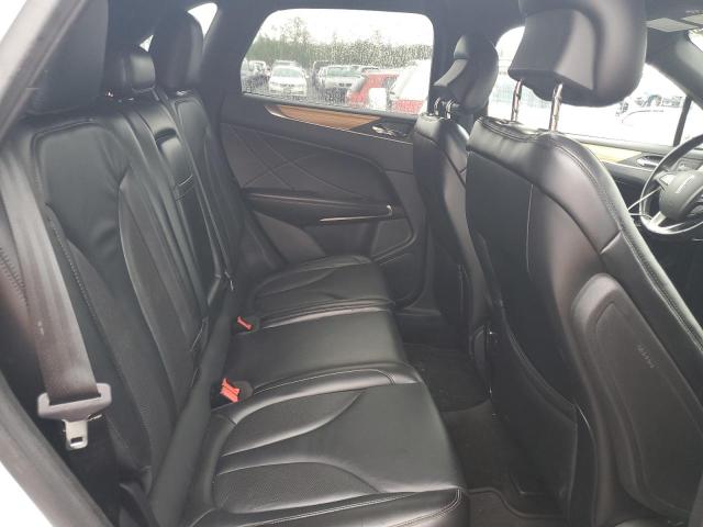 5LMCJ2A95FUJ01158 - 2015 LINCOLN MKC WHITE photo 11