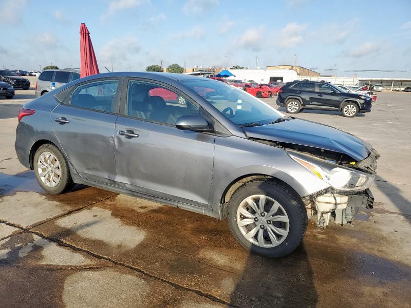 3KPC24A39KE039476 - 2019 HYUNDAI ACCENT SE Gris foto 4