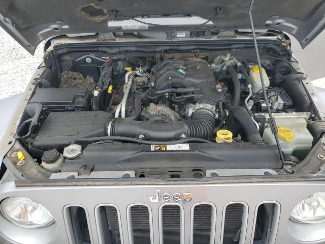 1C4BJWEG0GL149578 - 2016 JEEP WRANGLER U SAHARA SILVER photo 12