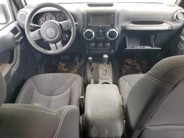 1C4BJWEG0GL149578 - 2016 JEEP WRANGLER U SAHARA SILVER photo 8