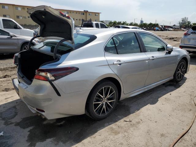 4T1G11AK2PU813307 - 2023 TOYOTA CAMRY SE NIGHT SHADE SILVER photo 3