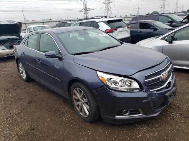 1G11G5SX2DF242968 - 2013 CHEVROLET MALIBU 3LT ლურჯი ფოტო 4