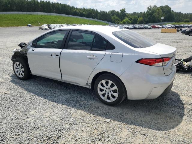 5YFB4MDE7RP223326 - 2024 TOYOTA COROLLA LE ვერცხლისფერი ფოტო 2