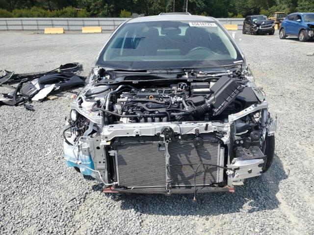 5YFB4MDE7RP223326 - 2024 TOYOTA COROLLA LE ვერცხლისფერი ფოტო 5