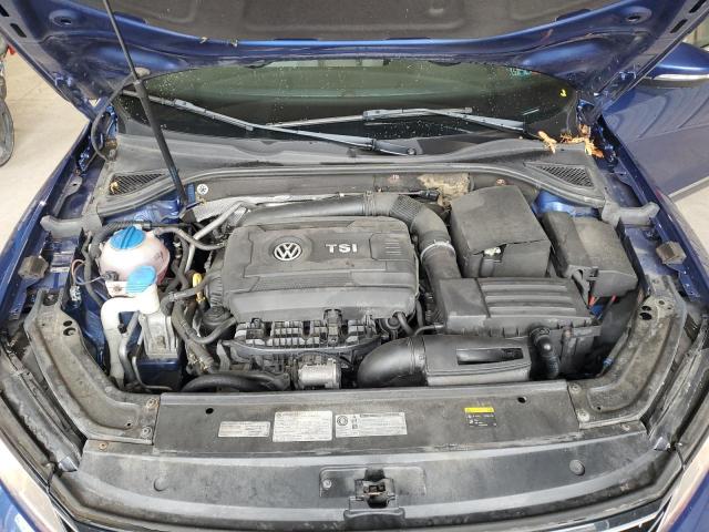 1VWDT7A37HC050394 - 2017 VOLKSWAGEN PASSAT R-LINE Blau Foto 11