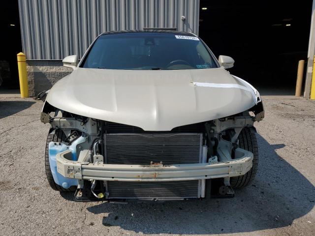 2LMTJ8LR7GBL51113 - 2016 LINCOLN MKX RESERVE Bej foto 5