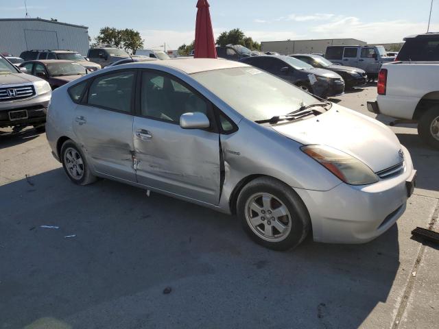 JTDKB20U377677675 - 2007 TOYOTA PRIUS SILVER photo 4