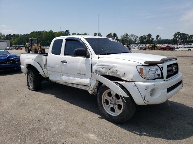 5TETX62N55Z109470 - 2005 TOYOTA TACOMA PRERUNNER ACCESS CAB WHITE photo 4