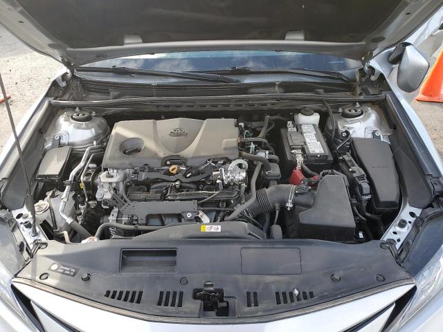 4T1F11AK3MU610336 - 2021 TOYOTA CAMRY XLE 灰色 照片 11