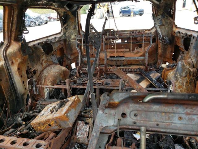 2C4RC1BG0FR739298 - 2015 CHRYSLER TOWN & COU TOURING 烧焦的 照片 10