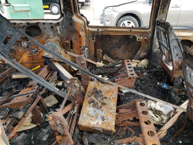 2C4RC1BG0FR739298 - 2015 CHRYSLER TOWN & COU TOURING 烧焦的 照片 11