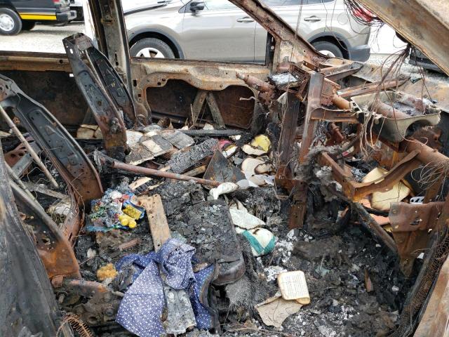 2C4RC1BG0FR739298 - 2015 CHRYSLER TOWN & COU TOURING 烧焦的 照片 7