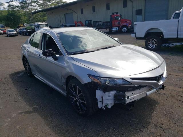 4T1T11AK2RU189705 - 2024 TOYOTA CAMRY SE NIGHT SHADE SILVER photo 4