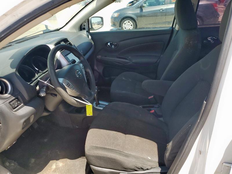 3N1CN7AP1KL860064 - 2019 NISSAN VERSA S WHITE photo 7