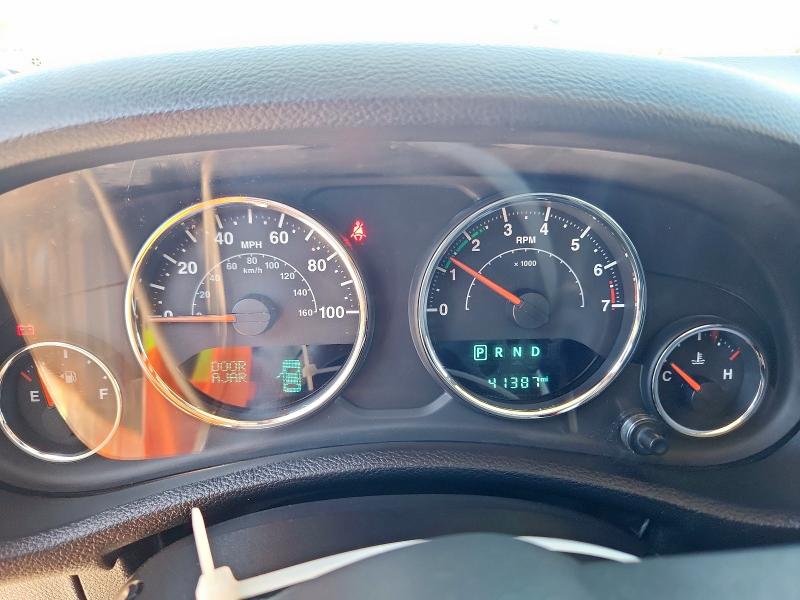 1C4BJWDG7GL191523 - 2016 JEEP WRANGLER U SPORT BLACK photo 9