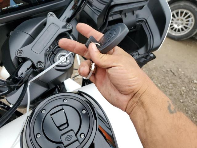 1HD1KH710RB645405 - 2024 HARLEY-DAVIDSON FLTRX 白色 照片 8