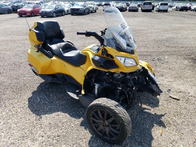 2BXNBAC11DV000490 - 2013 CAN-AM SPYDER ROA RT YELLOW photo 1