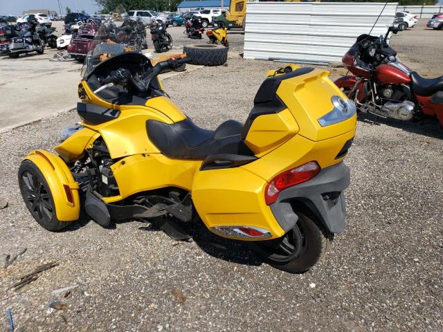 2BXNBAC11DV000490 - 2013 CAN-AM SPYDER ROA RT YELLOW photo 3