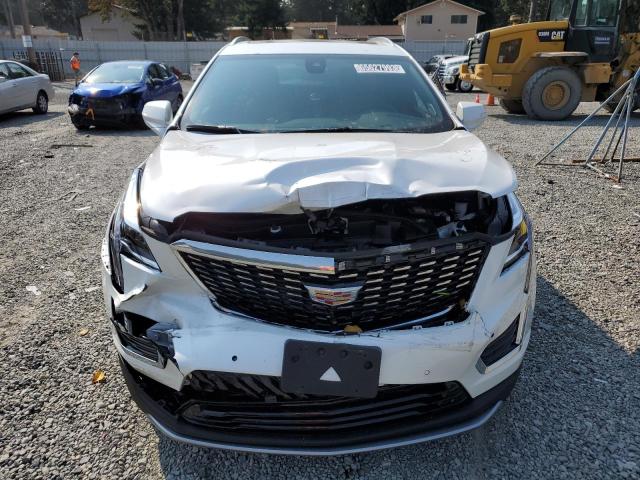 1GYKNDR4XPZ187495 - 2023 CADILLAC XT5 PREMIUM LUXURY WHITE photo 5